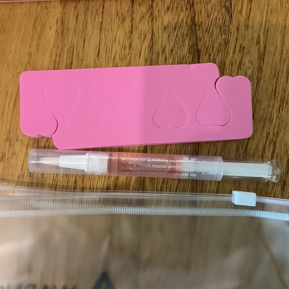 Nail set - Picture 3 of 6